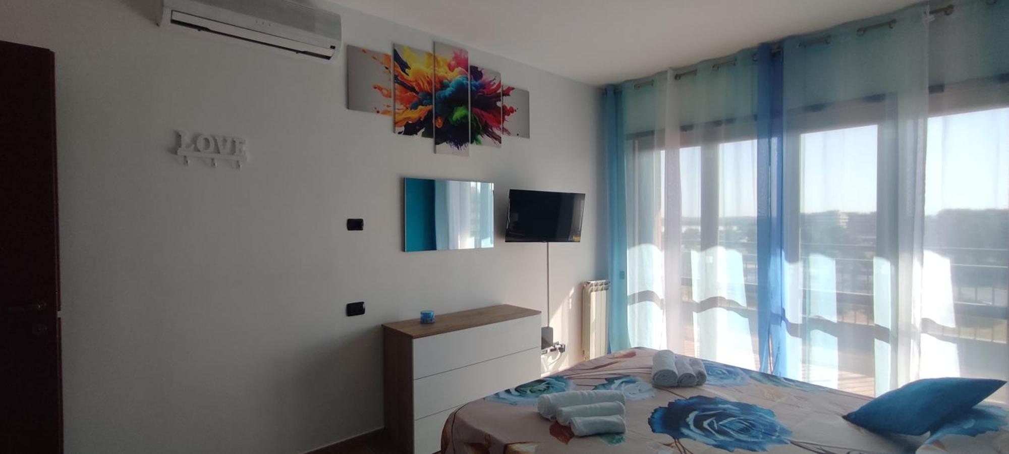 Love Home Apartament Near The Airport Фьюмичино Экстерьер фото